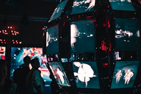 Advanced AI Agent Systems: From Fundamentals to Scalable Architecture